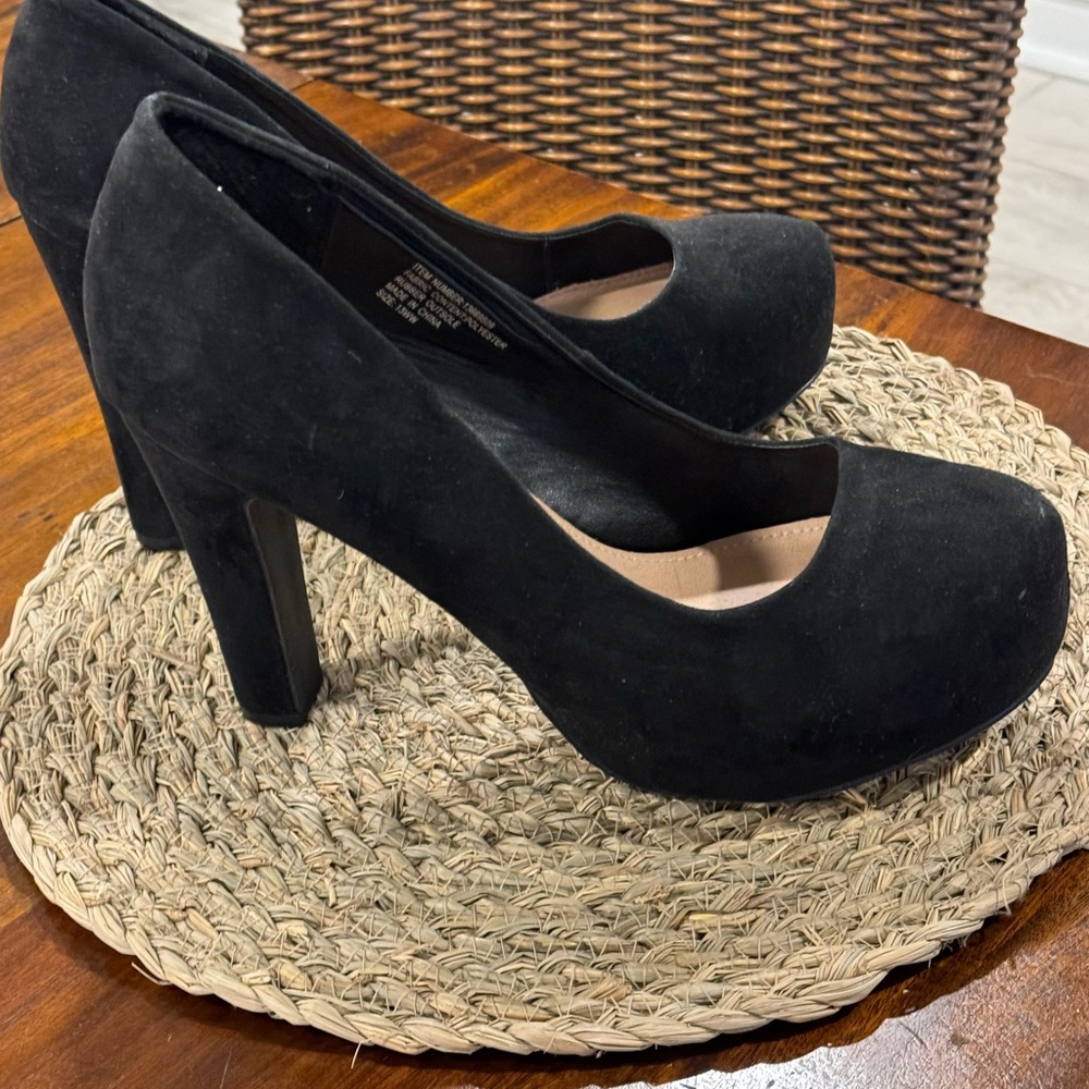 TORRID Wide Width Pumps Size 13 WW